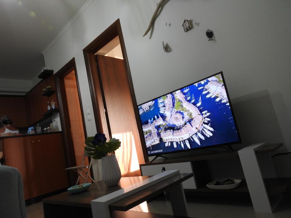 F.k 2 Apartment *